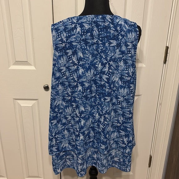 NorthStyle Plus Flyaway Top - Picture 7 of 12